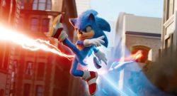 Sonic the Hedgehog Movie - Sonic avoid Dr Robotnik's attack.